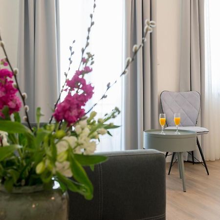 Capital Apartments And Rooms Split Bagian luar foto