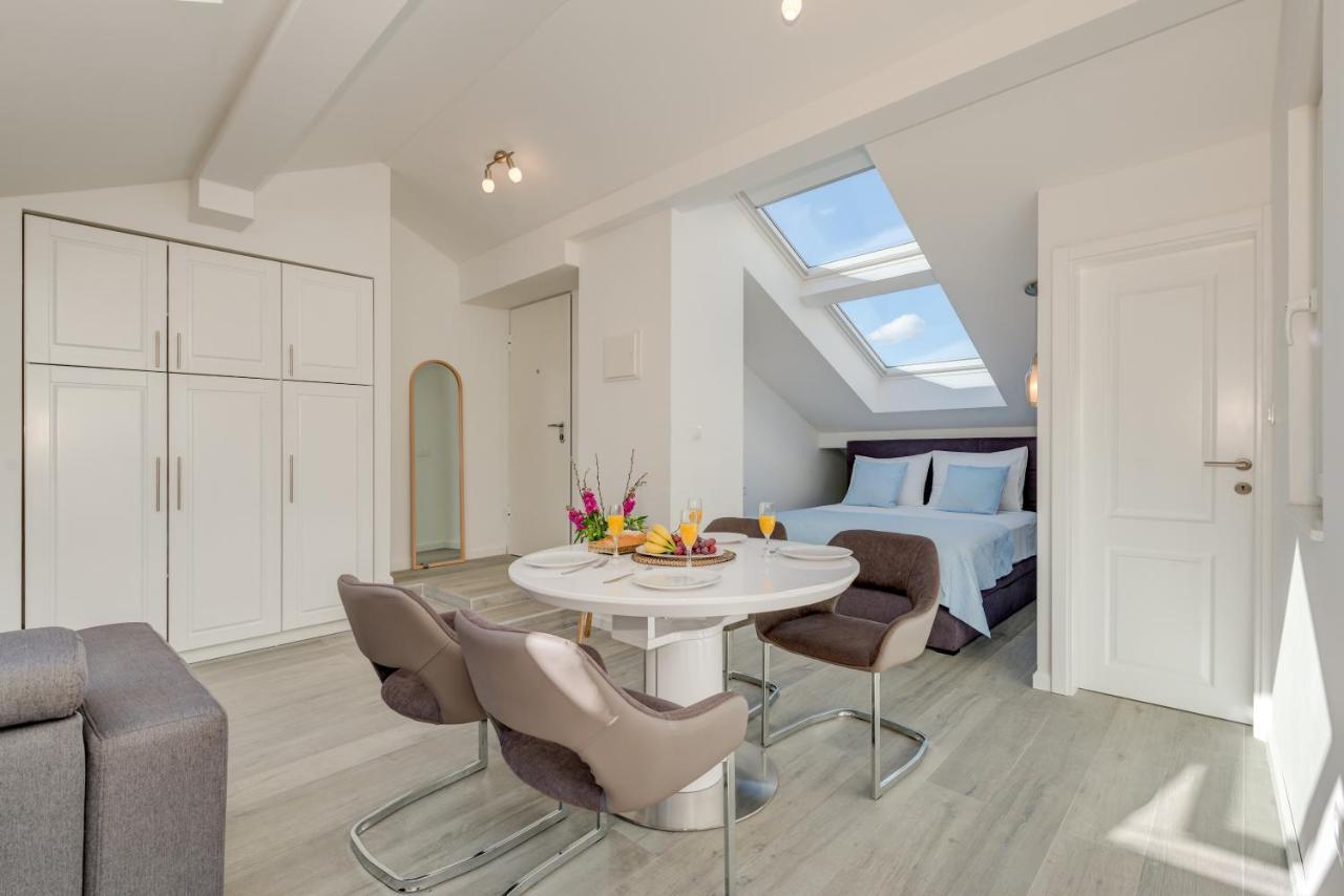 Capital Apartments And Rooms Split Bagian luar foto